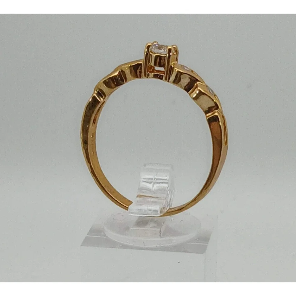 Vintage 90s Gold Tone Infinity Band Ring with Round Clear Stone Accents Size‎ 7